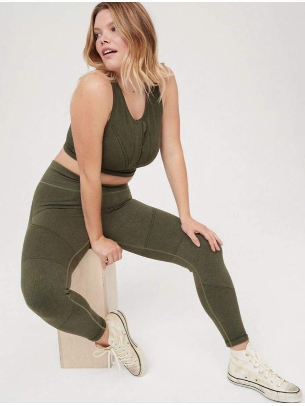Offline by aerie Ribbed Seamless Green High Rise leggings